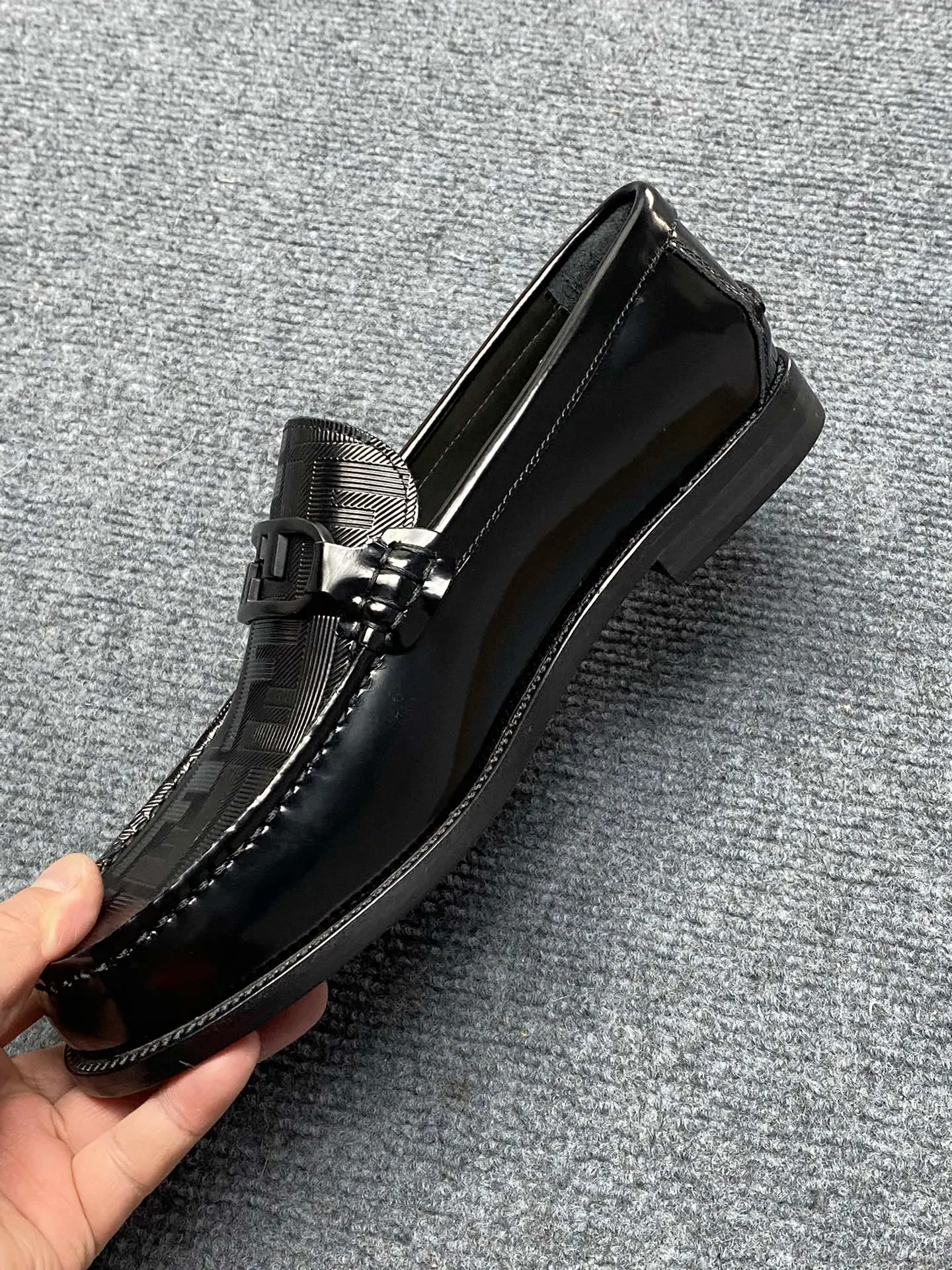 Men's Men's Shoes Men's Men's Shoes 💰900FENDI Fendi Men's Breathable and Comfortable Leather Shoes. Original development. The leather outsole is made of leather. Counters copy one to one. Imported counter cowhide. Imported water dyes cattle. 38 to 44. (45.46. can be ordered. 47.